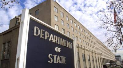 США допускают эвакуацию семей дипломатов из Украины – СМИ