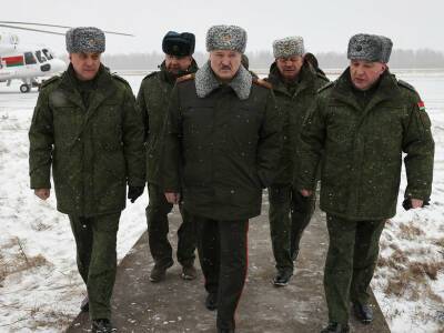 "Еще 10 лет назад никто и не предполагал, что такой момент наступит". Лукашенко распорядился "надежно защитить" границу с Украиной