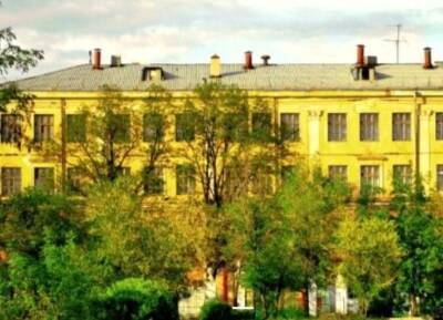 Трое российских школьниц затащили четвероклассницу в «слепую зону» и избили ногами