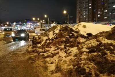 Снег и лед убивает экономику: бизнес маркетплейсов в Петербурге под угрозой