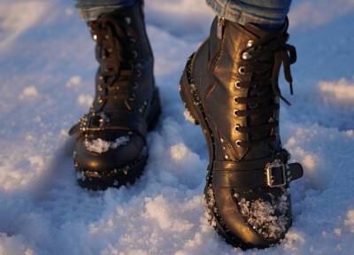 Не покупайте сапоги утром: главные ошибки при выборе зимней обуви