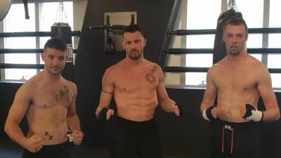 Даниил Квят показал тренировку по боксу с борцом ММА. Видео