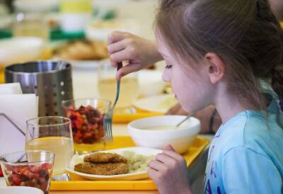 В Киеве подорожало питание в школах и детских садах