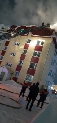 В Ноябрьске из-за пожара эвакуировали 80 жильцов многоэтажки