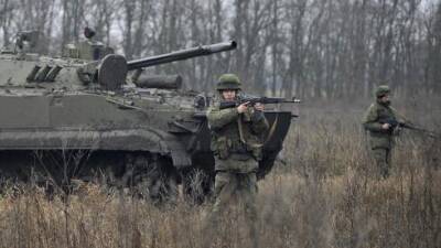 Россия грозит "серьезными последствиями", НАТО отвергает ее требования