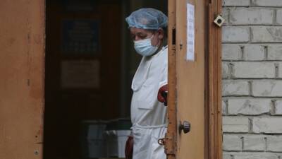 На Украине число случаев коронавируса за сутки превысило 22 тысячи