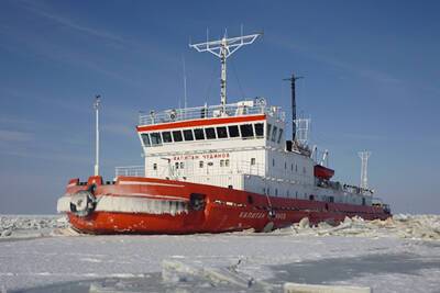Ледоколы ФГУП «Росморпорт» обеспечили бесперебойную работу морских портов в Финском заливе