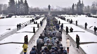 Жительница блокадного Ленинграда прилетела из Европы для участия в памятной церемонии
