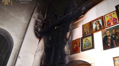 В Черниговской области вспыхнул пожар в церкви