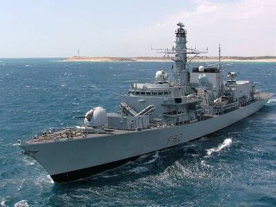 Корабль ВМС Британии и подлодка РФ едва не столкнулись в Северной Атлантике