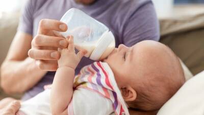 Почему молоко для детей лучше не кипятить и даже не нагревать - 5-tv.ru