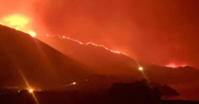 В Калифорнии начали эвакуацию и перекрыли шоссе из-за пожаров
