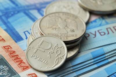 Эксперт: К осени курс доллара может упасть до 63 рублей