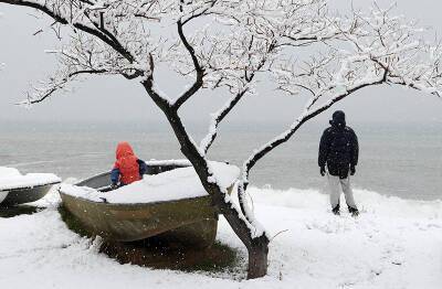 Крым и Кубань накрыли мощные снегопады