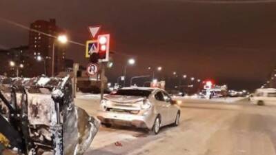 В Петербурге за сутки зафиксировали 430 ДТП на неочищенных дорогах