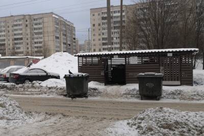 Контейнеры, переставленные на дорогу, возмущают жителей Петрозаводска