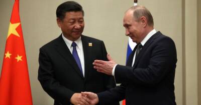 Китай назвал фейком просьбу Путина к Си Цзиньпину не нападать на Украину и "не портить праздник"