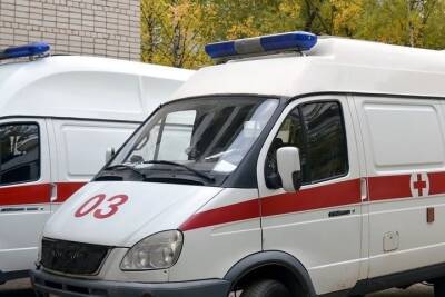 Житель Челнов отказался убрать машину с дороги ради скорой помощи с ребенком