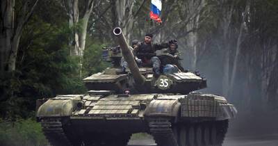 Россия угрожает защищать на Донбассе "своих граждан"