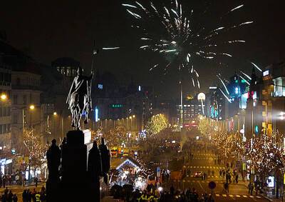 Видео: как встретили Новый год в центре Праги - vinegret.cz - Чехия - Прага