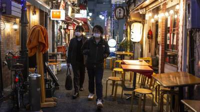 Kyodo: в Японии намерены расширить список префектур с антикоронавирусными ограничениями - russian - Токио - Япония