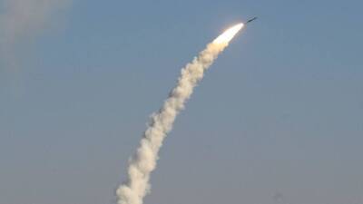 Стрельба из зенитно-ракетного комплекса С-400 «Триумф» попала на видео