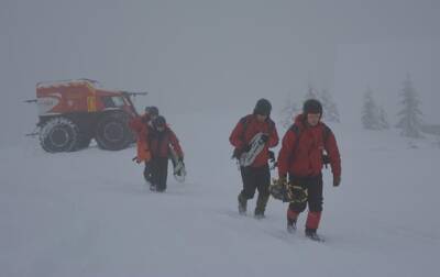На Закарпатье завершили спасательную операцию после схождения лавины