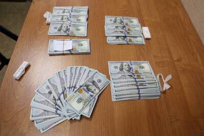 40 тысяч долларов прятал на судне сахалинский моряк