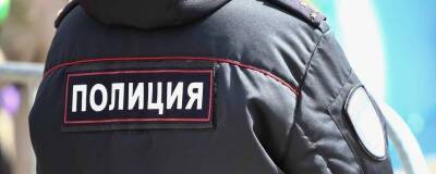 Двух подростков задержала полиция по подозрение в убийстве семьи в Омск