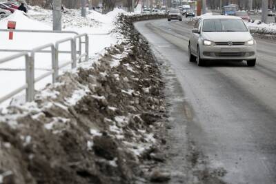 В Челябинске подрядчики получили ₽2,6 млн штрафов за плохую уборку улиц от снежных куч
