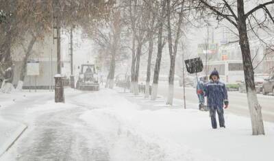 «Жалоб много, люди жалуются»: Хабиров снова заявил о проблеме уборки снега в Башкирии