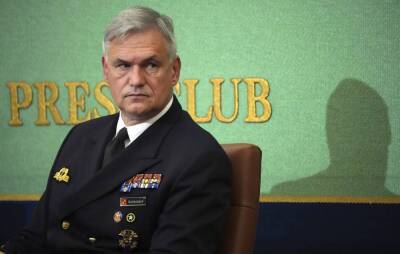 Bild: командующий ВМС Германии подал в отставку после высказываний о Крыме