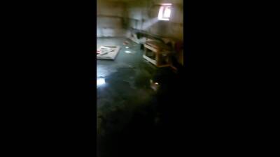 "Режет в глазах": подвалы военного городка в Южно-Сахалинске затоплены фекалиями