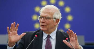 ЕС не видит причин для эвакуации дипломатов и их семей из Украины, — Боррель