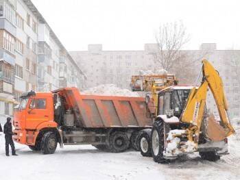 Мэр пообещал наказывать виновных в некачественной уборке снега