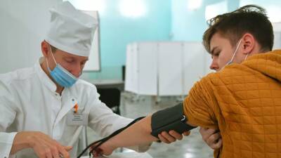 Поликлиники Петербурга будут работать в особом режиме в связи с COVID-19