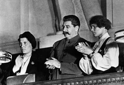 «Курносая Валечка»: какие женщины нравились Сталину - Русская семерка