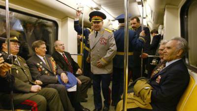 Петербургское метро станет бесплатным на три дня ветеранов войны