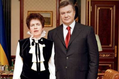 Представитель Януковича опроверг смерть его жены