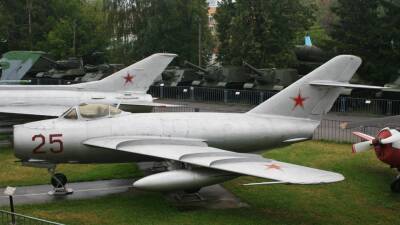 The Aviation Geek Club: американский пилот выжил благодаря «неубиваемости» советских МиГ-17