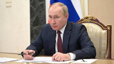 Путин поручил создать ускоренную процедуру регистрации инновационных лекарств с ЕАЭС
