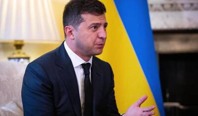 Украинский президент призвал внешнюю разведку перейти к наступлению