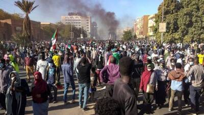 Судан - Абдалла Хамдок - Новые протесты против переворота в Судане: два человека ранены, полиция применила слезоточивый газ - unn.com.ua - Украина - Киев - Судан - г. Хартум - Протесты