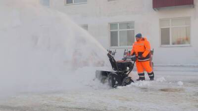 Сегодня Южно-Сахалинск от снега будут чистить 130 единиц техники
