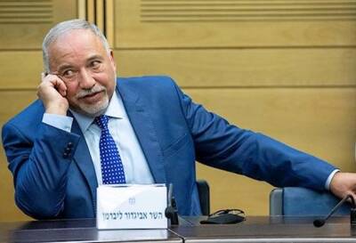 Либерман уточнил, когда нормализуется ситуация в экономике Израиля