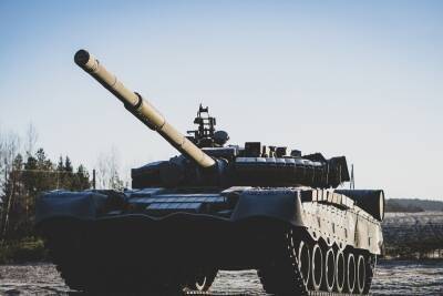В ДНР сообщили, что ВСУ перебрасывают в Донбасс танки и РСЗО
