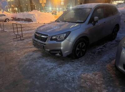 Четырем автомобилям прокололи колеса за парковку на "вип-местах" в Южно-Сахалинске