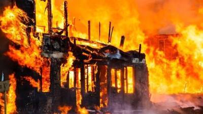Режим ЧС ввели на Камчатке после разрушения котельной из-за пожара
