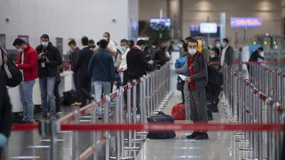 Майя Ломидзе - Более 350 пассажиров «Победы» не могут вылететь из Турции из-за погодных условий - iz.ru - Россия - Израиль - Турция - Стамбул