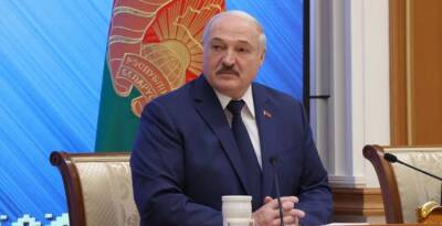 Лукашенко высказался о разговорах вокруг возможного начала войны